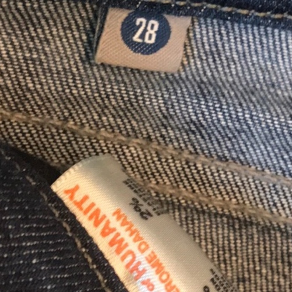 Citizens size 28. Straight leg